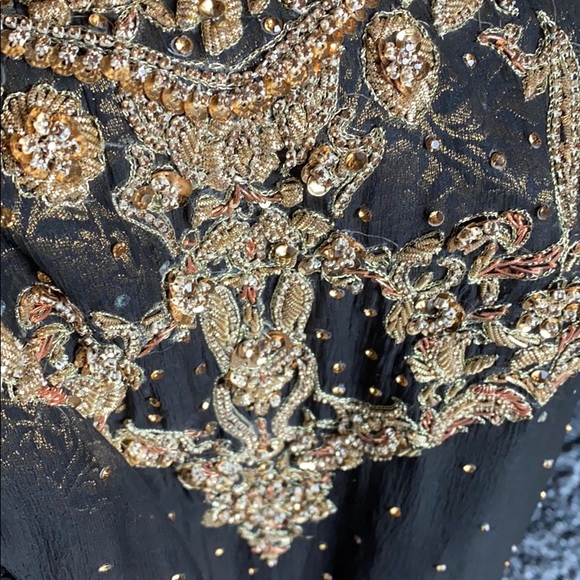 Black and gold Indian Pakistani salwar kameez - Picture 6 of 12